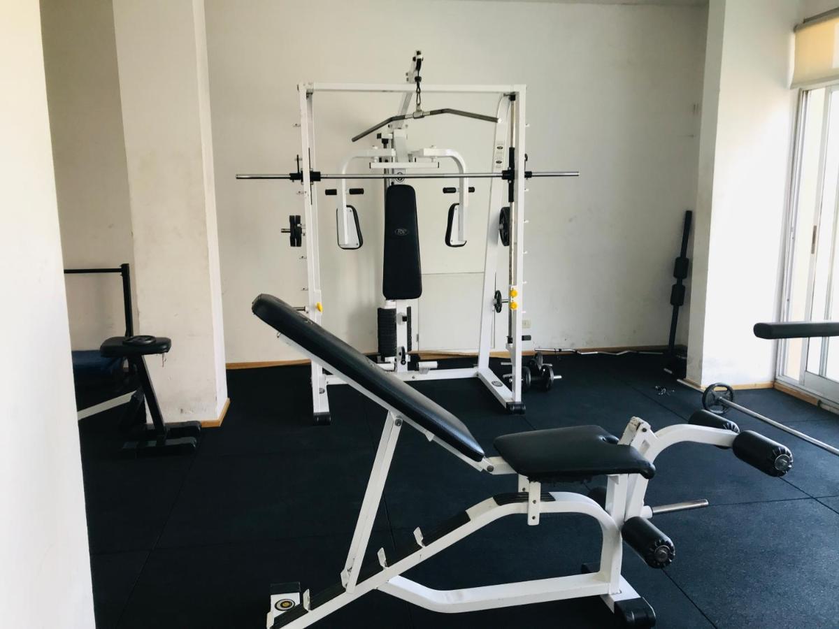 Apartamento Centrico Y Moderno Con Balcon, Piscina, Gimnasio Y Laundry بوينس آيرس المظهر الخارجي الصورة