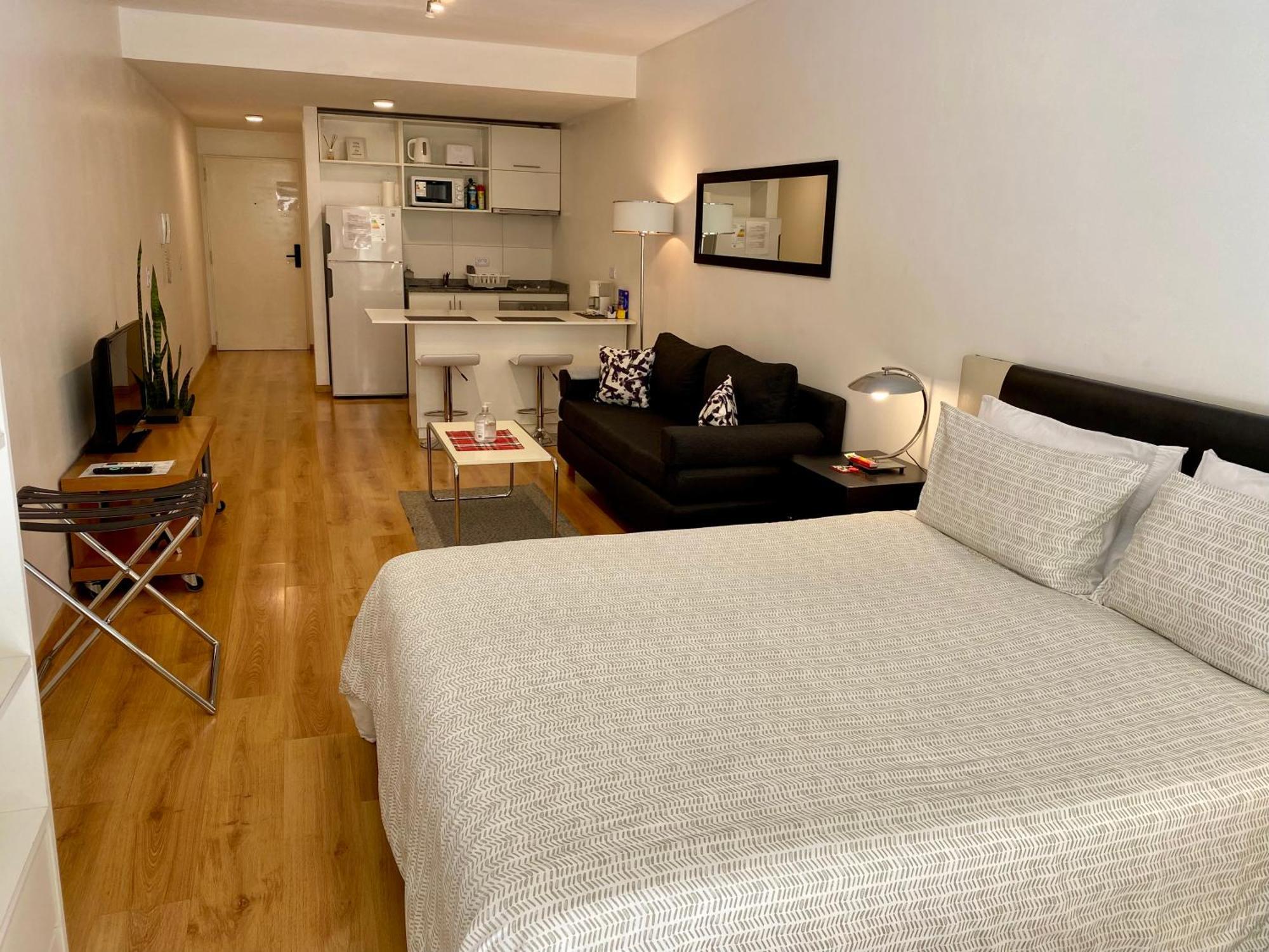 Apartamento Centrico Y Moderno Con Balcon, Piscina, Gimnasio Y Laundry بوينس آيرس المظهر الخارجي الصورة